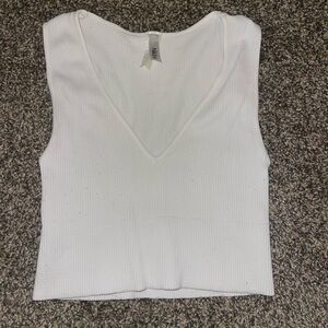 White tank crop